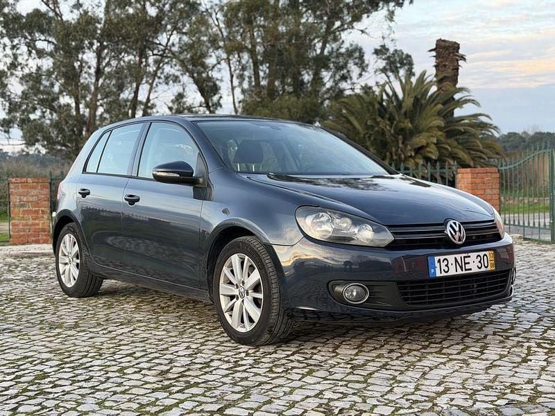 Usado VW Golf VII 105 HP (77 kW) 2012 Sedan