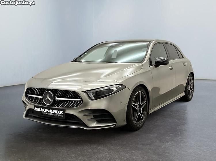 Cinza Usado 2019 Mercedes A200 AMG line Citadino | € 28.990 - Imagem 1/1