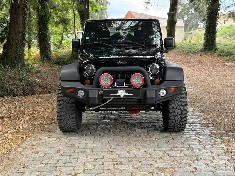Usado Jeep Wrangler Rubicon 200 HP (147 kW) 2011 Preto SUV