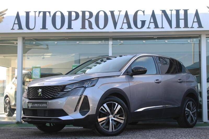 Usado Peugeot 3008 Allure 130 HP (95 kW) 2021 Cinzento Carrinha