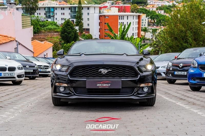 Preto Usado 2016 Ford Mustang Cabrios | € 39.950 - Imagem 1/4