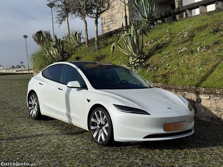 Usado Tesla Model 3 366 kW (498 HP) 2023 Branco Sedan