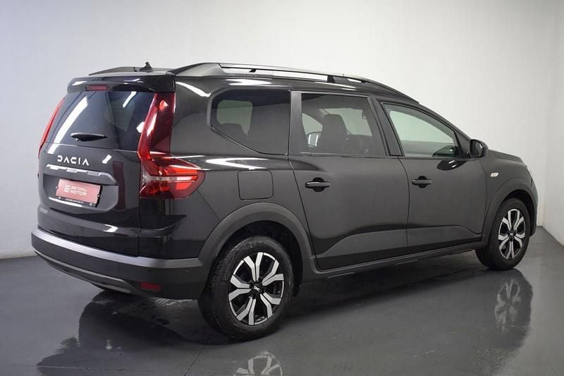 Usado Dacia Jogger Essentiel 110 HP (80 kW) 2024 Preto Monovolume