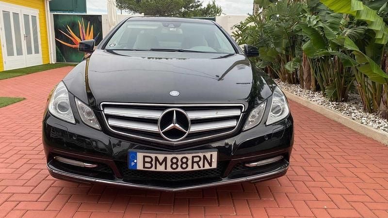 Usado 2011 Mercedes E200 Coupé | € 15.000 - Imagem 1/4