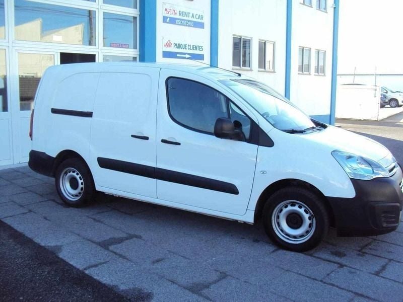 Branco Usado 2018 Citroën Berlingo Monovolume | € 14.950 (Preço elevado) - Imagem 1/4