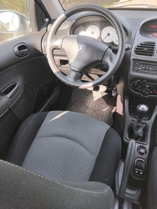 Usado Peugeot 206 2004 Sedan