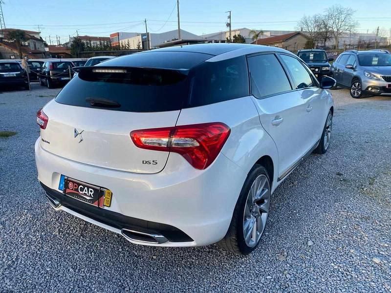 Usado Citroën DS5 200 HP (147 kW) 2015 Branco Citadino