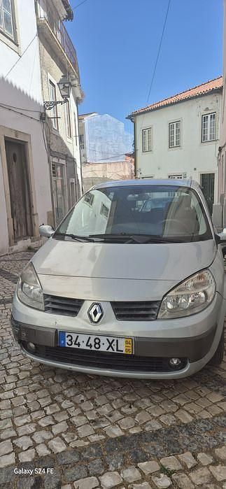 Usado 2004 Renault Scénic II Monovolume | € 2.200 (Preço justo) - Imagem 1/4
