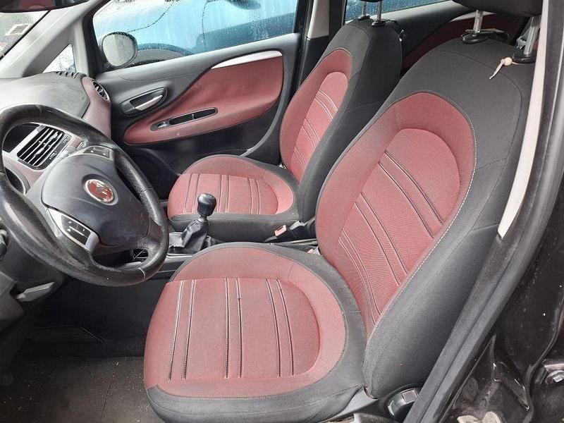 Usado Fiat Punto Evo 69 HP (50 kW) 2011 Citadino