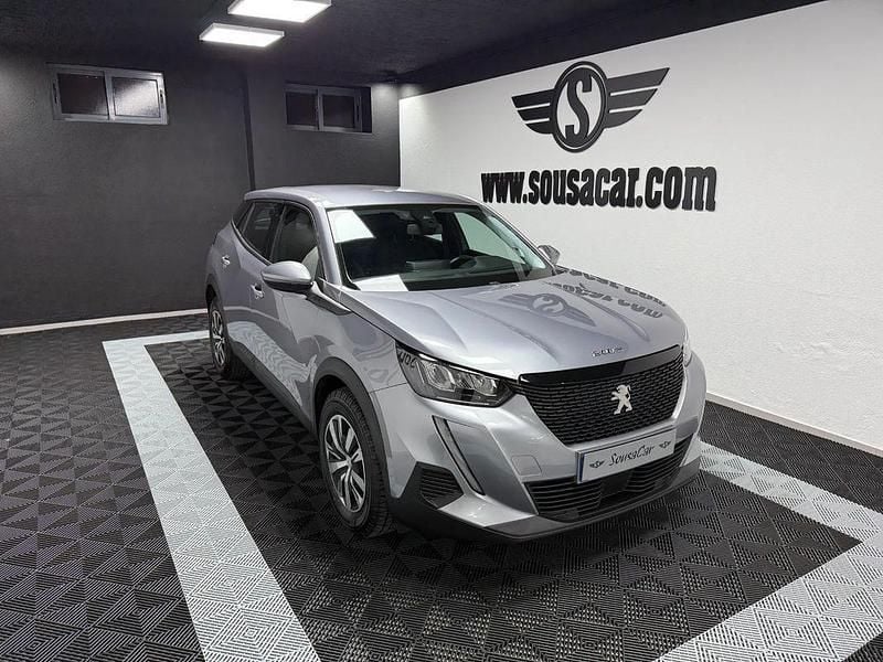 Cinza Usado 2020 Peugeot 2008 Active SUV | € 14.990 (Preço justo) - Imagem 1/4