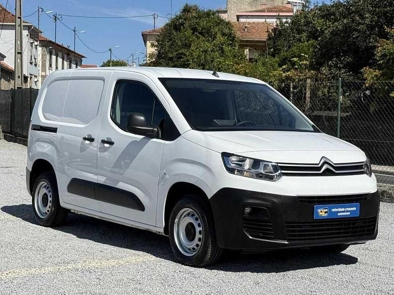 Branco Usado 2021 Citroën Berlingo Monovolume | € 13.990 (Bom preço) - Imagem 1/4