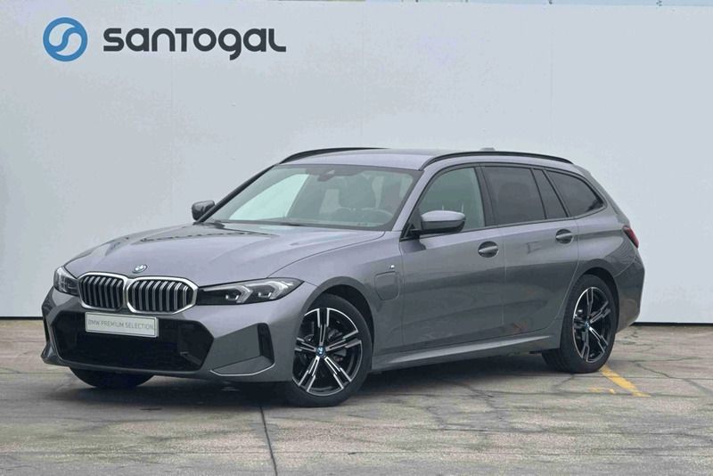 Cinzento Usado 2024 BMW 320e Advantage Coupé | € 49.900 (Preço justo) - Imagem 1/4