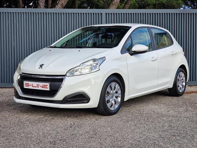 Branco Usado 2018 Peugeot 208 Citadino | € 9.990 (Bom preço) - Imagem 1/4