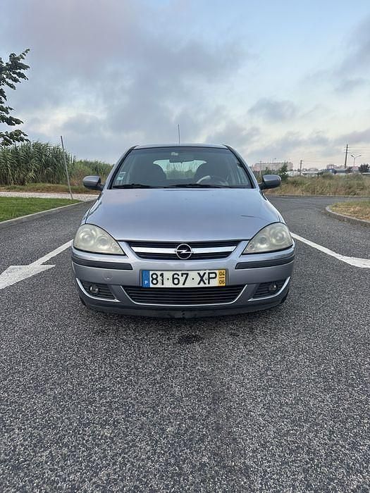 Usado 2004 Opel Corsa Sedan | € 1.500 (Super Preço) - Imagem 1/4
