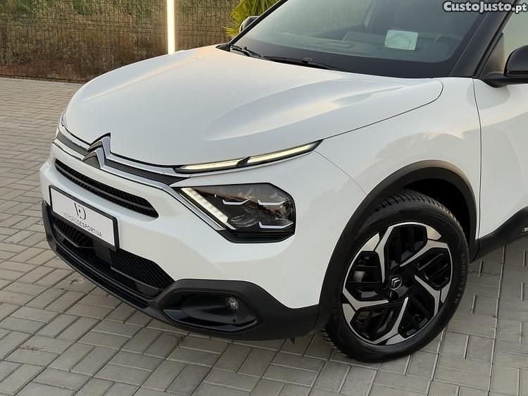 Usado Citroën C4 Feel 130 HP (95 kW) 2021 Branco SUV