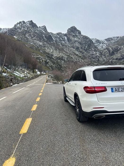 Usado 2017 Mercedes GLC350 AMG Sedan | € 40.500 - Imagem 1/4