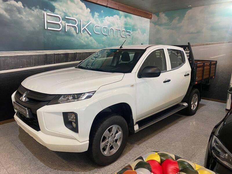 Branco Usado 2022 Mitsubishi L200 Pickup | € 34.500 (Preço justo) - Imagem 1/4