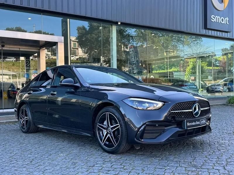 Cinza graphite Usado 2024 Mercedes C300e Premium Sedan | € 55.900 - Imagem 1/4