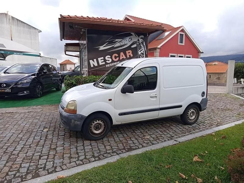 Branco Usado 2000 Renault Kangoo Monovolume | € 1.990 - Imagem 1/4