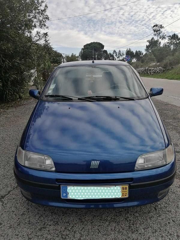 Azul Usado 1998 Fiat Punto Citadino | € 1.500 - Imagem 1/4