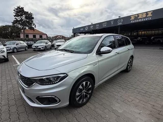 Cinzento Usado 2020 Fiat Tipo Mirror Carrinha | € 14.900 (Preço justo) - Imagem 1/4