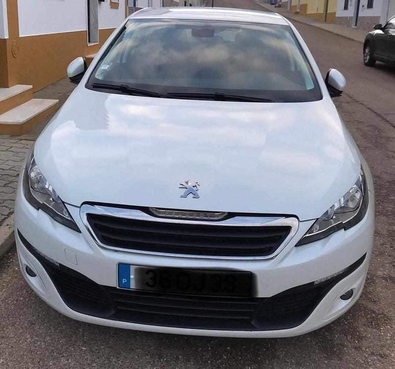Branco Usado 2014 Peugeot 308 Citadino | € 9.000 (Super Preço) - Imagem 1/4