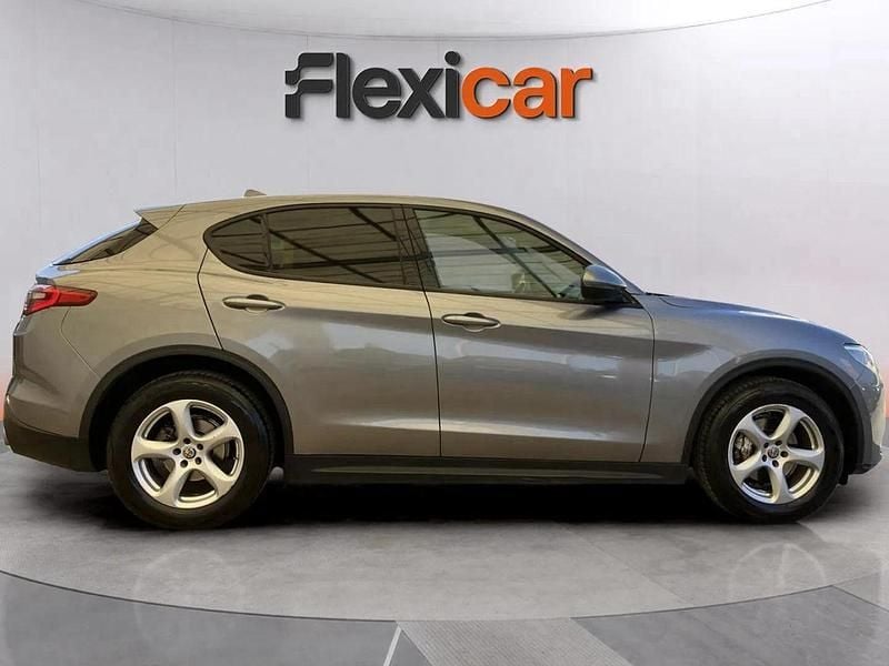 Cinza Usado 2019 Alfa Romeo Stelvio Super SUV | € 27.890 (Preço justo) - Imagem 1/4