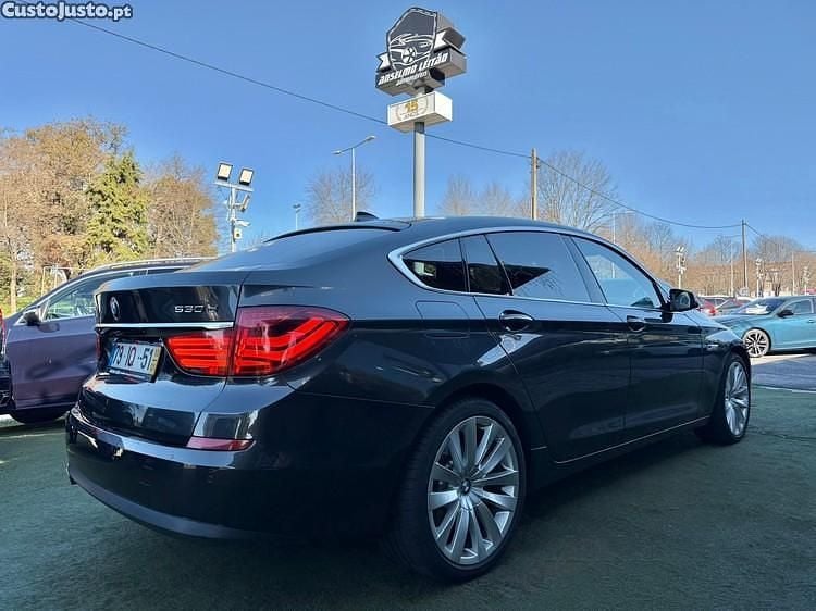 Preto Usado 2010 BMW 530 Sedan | € 15.750 - Imagem 1/1