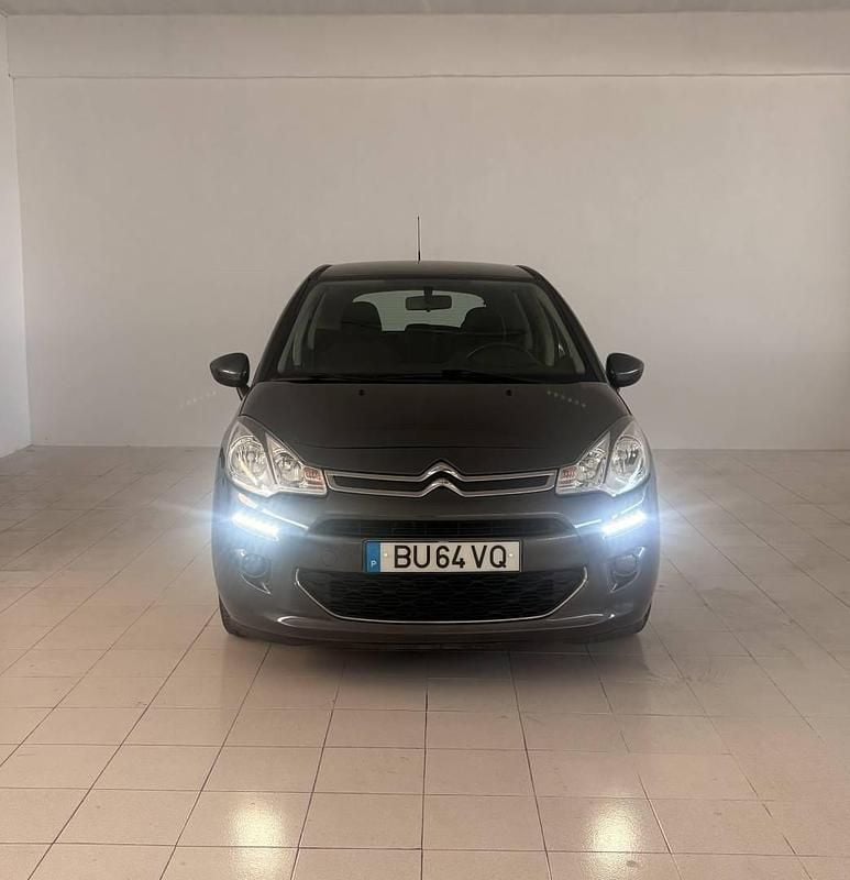 Cinzento Usado 2014 Citroën C3 Citadino | € 6.350 (Preço justo) - Imagem 1/4