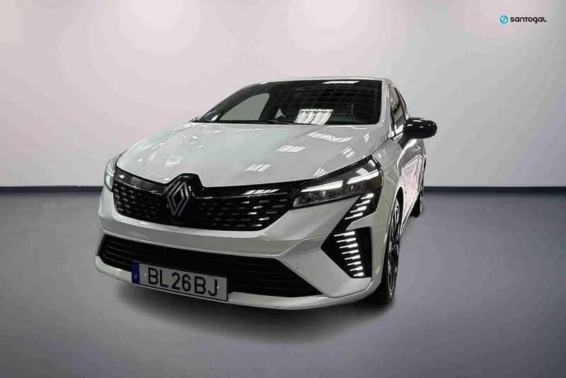 Branco Usado 2024 Renault Clio V Techno Citadino | € 19.250 (Preço justo) - Imagem 1/4