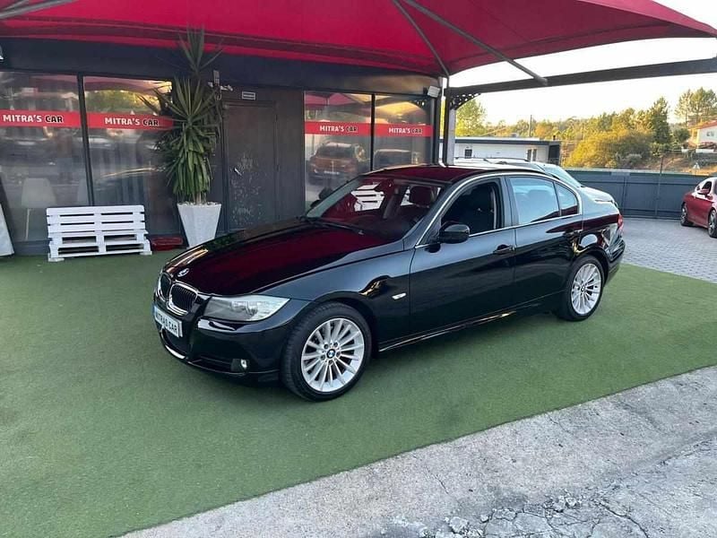 Preto Usado 2011 BMW 320 Sedan | € 11.950 (Preço justo) - Imagem 1/4