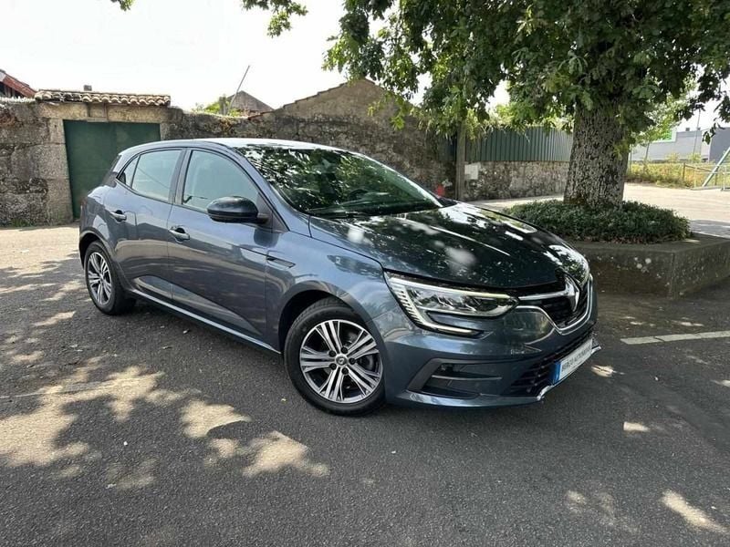 Cinza Usado 2022 Renault Mégane IV Intens Sedan | € 19.990 (Preço justo) - Imagem 1/4