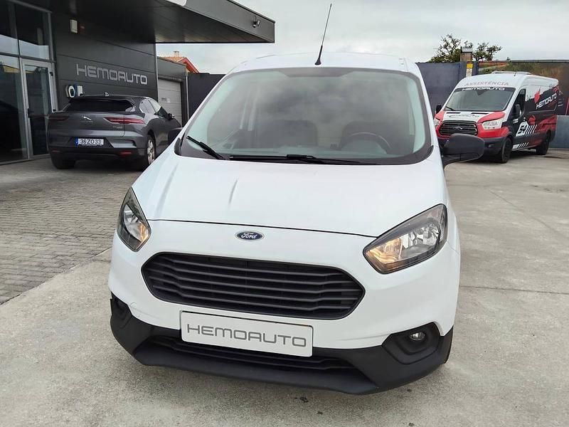 Usado Ford Transit 75 HP (55 kW) 2019 Branco