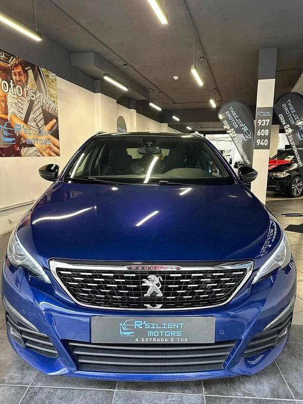 Usado Peugeot 308 SW 130 HP (95 kW) 2018 Azul Carrinha
