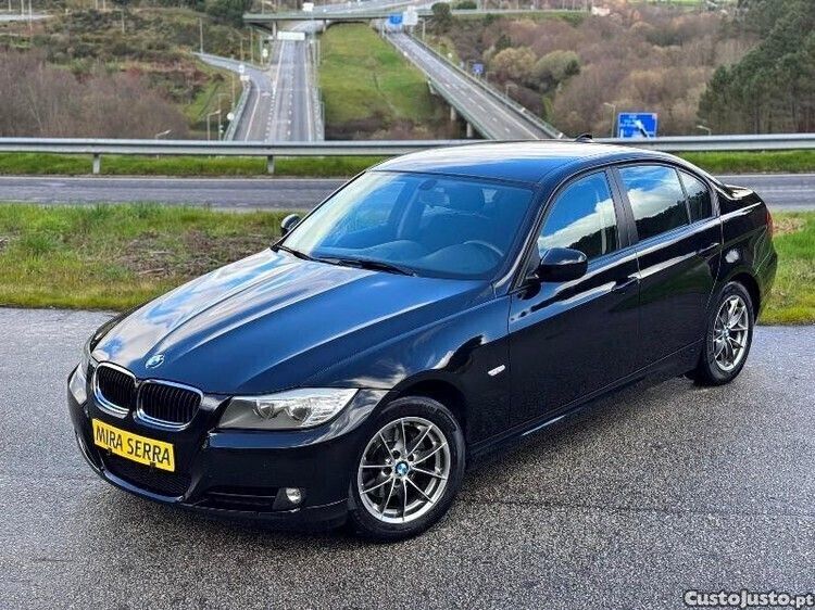 Preto Usado 2011 BMW 318 Sport Line Sedan | € 14.250 (Preço elevado) - Imagem 1/1