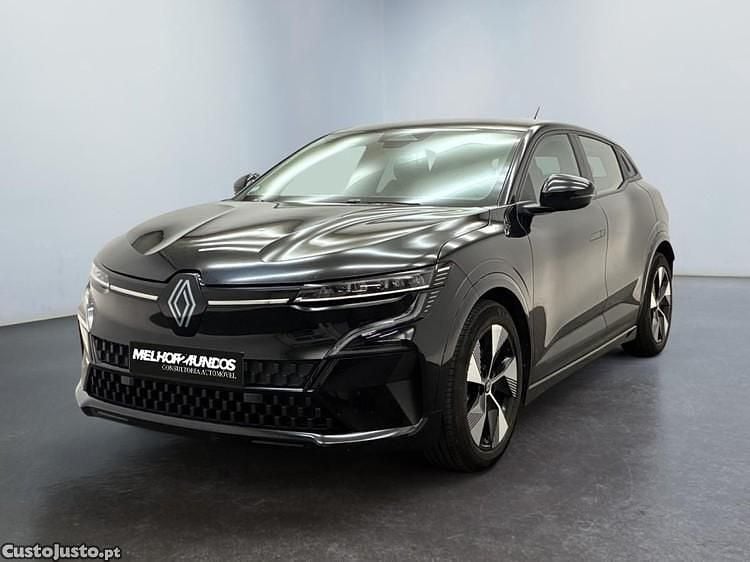 Preto Usado 2023 Renault Mégane Equilibre SUV | € 23.990 (Preço justo) - Imagem 1/1