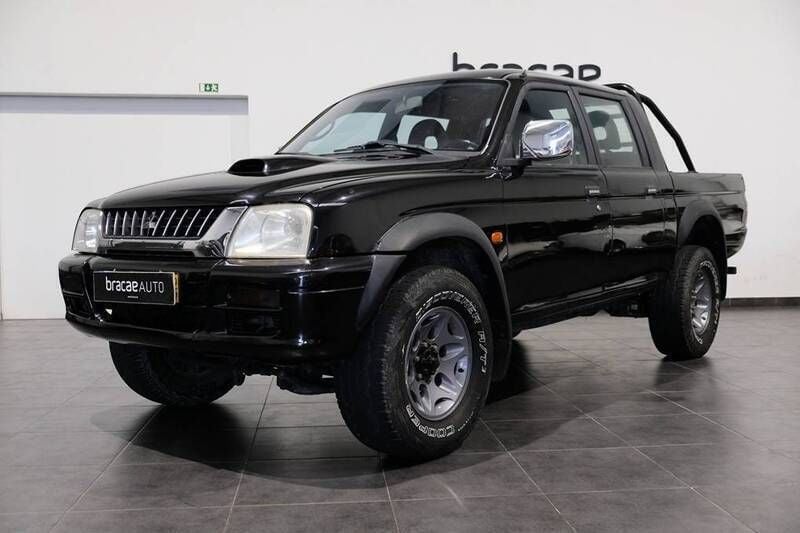 Preto Usado 2000 Mitsubishi L200 Pickup | € 13.900 (Preço justo) - Imagem 1/4