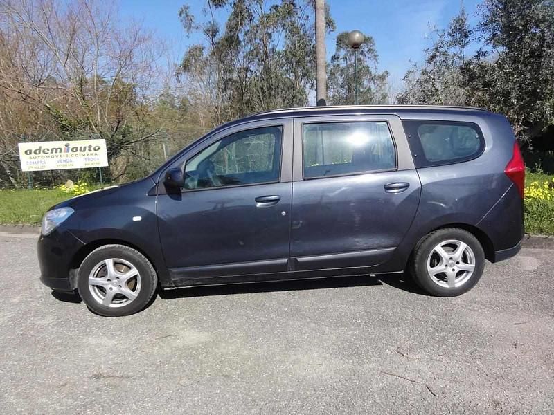 Usado Dacia Lodgy 116 HP (85 kW) 2016 Cinzento Monovolume
