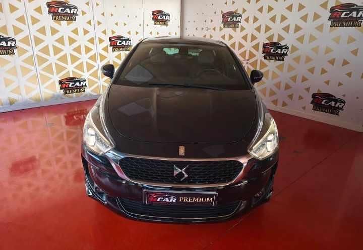 Usado Citroën DS5 180 HP (132 kW) 2016 Preto Citadino