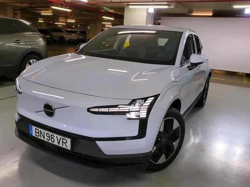 Cinza Usado 2024 Volvo EX30 Core SUV | € 33.990 (Super Preço) - Imagem 1/4