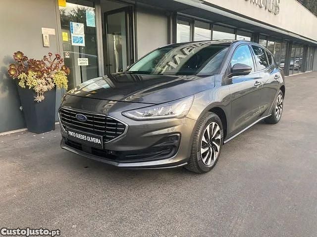 Branco Usado 2022 Ford Focus Sedan | € 13.990 (Bom preço) - Imagem 1/1