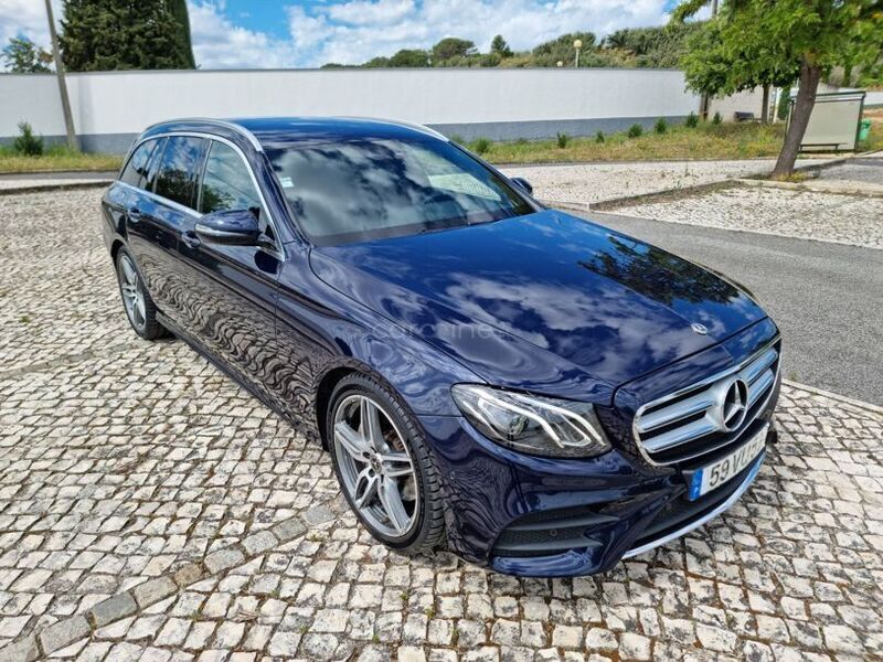 Azul Usado 2018 Mercedes E220 AMG Carrinha | € 41.500 (Preço justo) - Imagem 1/1