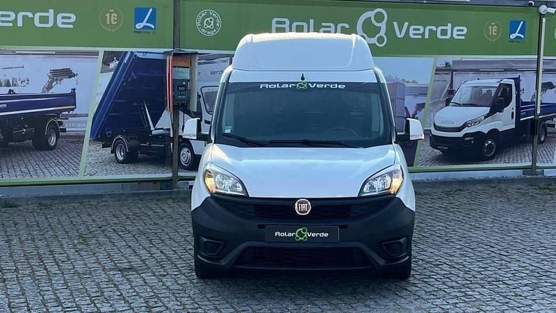 Usado Fiat Doblò 120 HP (88 kW) 2020 Branco Monovolume