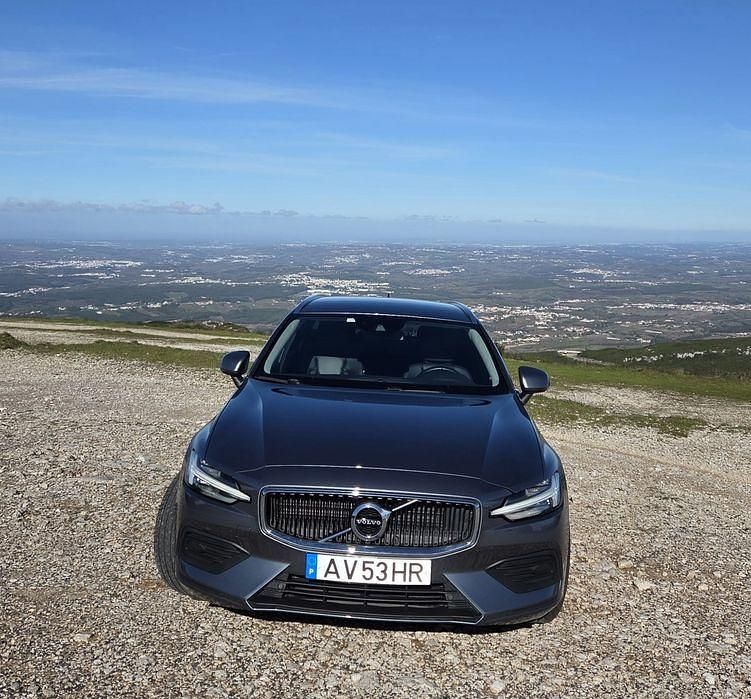 Usado Volvo V60 Momentum 190 HP (139 kW) 2018 Carrinha