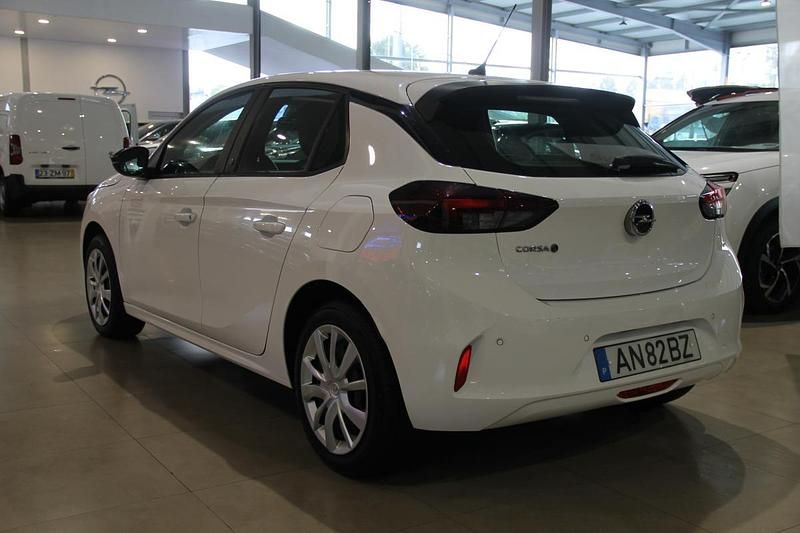 Usado Opel Corsa-e 100 kW (136 HP) 2021 Branco Citadino