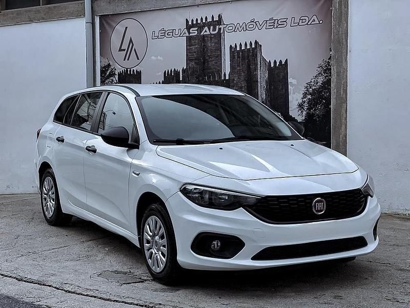 Branco Usado 2020 Fiat Tipo Wagon Carrinha | € 10.480 (Preço justo) - Imagem 1/4