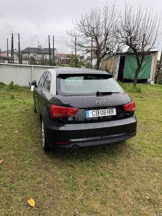 Usado Audi A1 Ambiente 90 HP (66 kW) 2016 Citadino