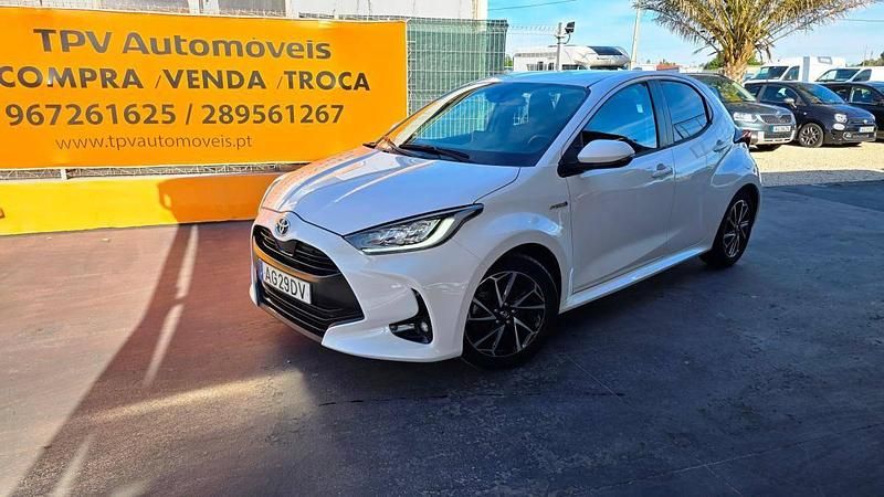 Branco Usado 2021 Toyota Yaris Hybrid | € 16.950 (Preço justo) - Imagem 1/4