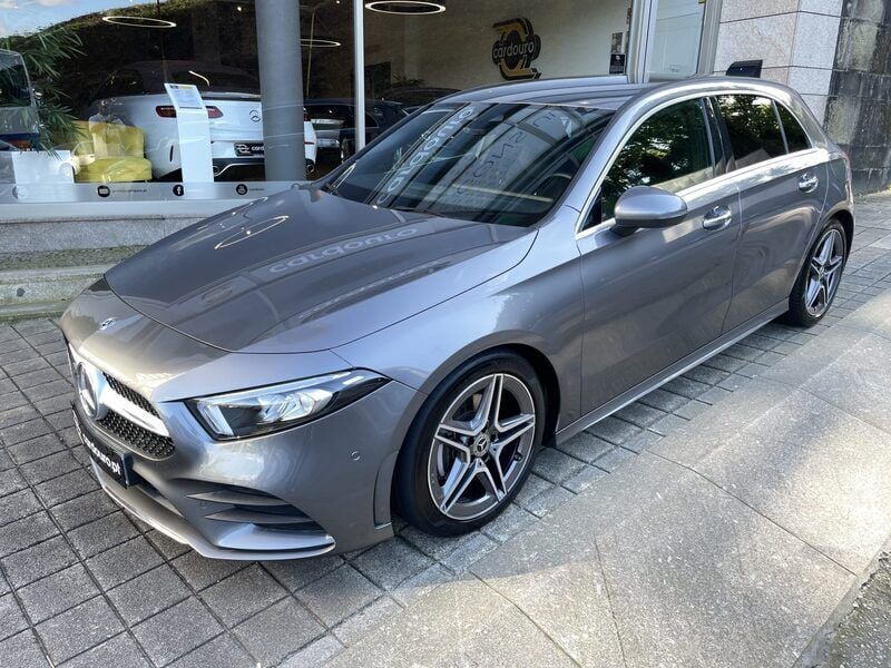 Usado Mercedes A200 150 HP (110 kW) 2020 Cinzento preto Citadino