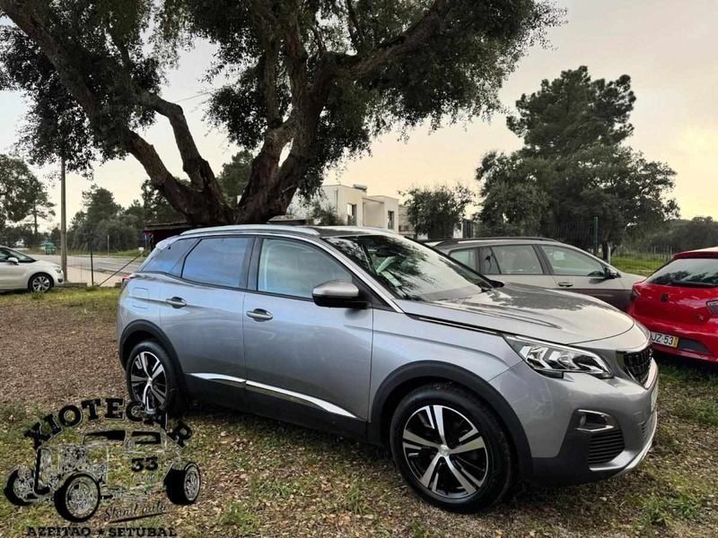 Cinzento Usado 2019 Peugeot 3008 SUV | € 18.500 (Bom preço) - Imagem 1/4